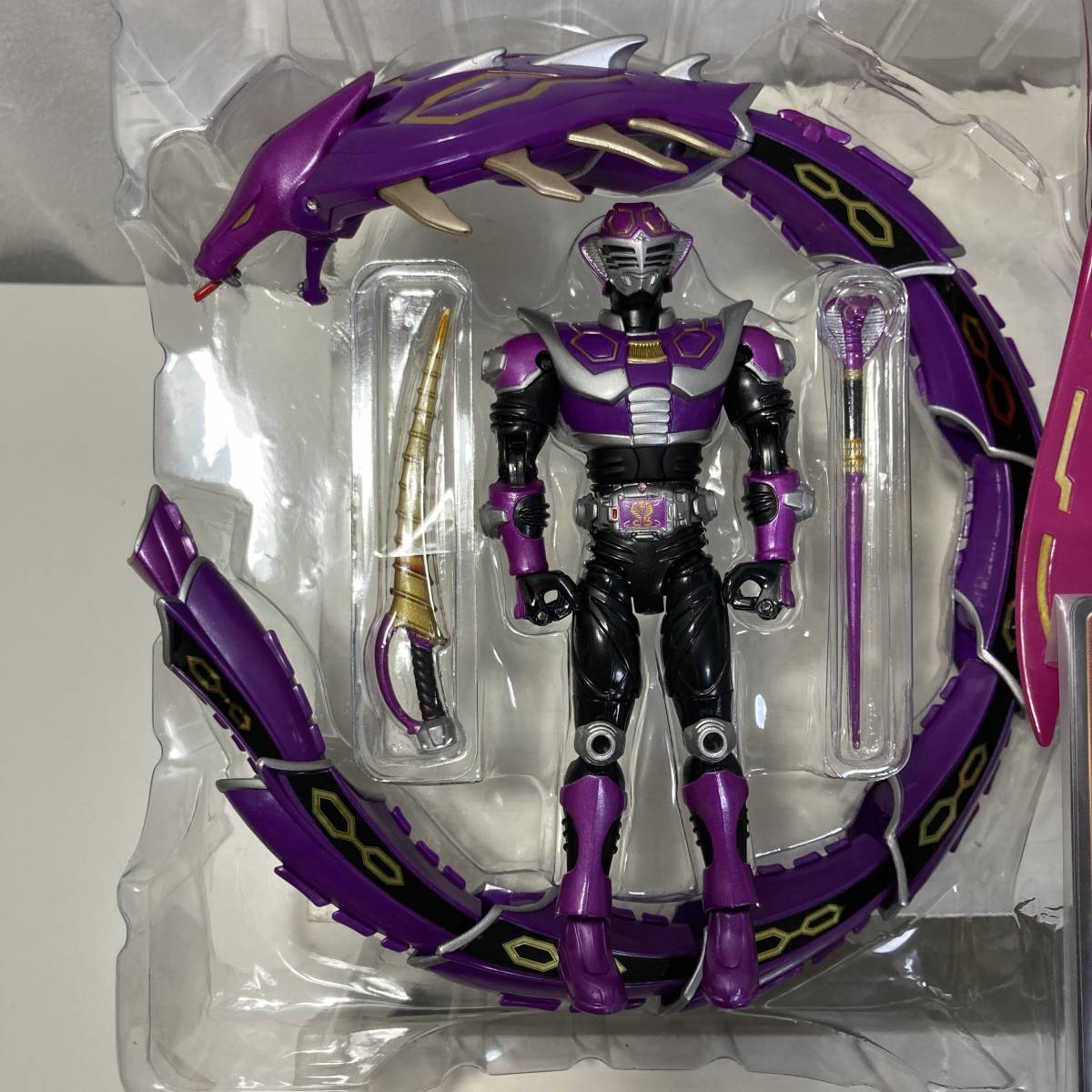 美品 バンダイ R&M4 仮面ライダー龍騎 仮面ライダー王蛇 関節可動 