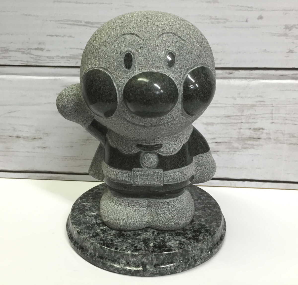 スタチュー TAKAO 御影石 置物 アンパンマン □ 立姿 石像 展示品 2026 