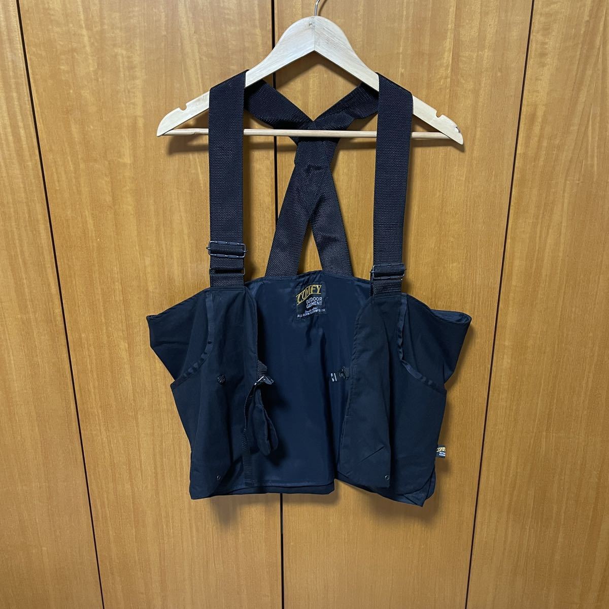COMFY OUTDOOR GARMENT EVERYTHING RIGHT PLACE VEST CMF1901 