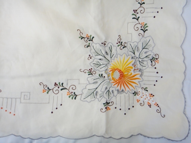 古物 中国 スワトー汕頭刺繍 大型テーブルクロス マルチカバー カット