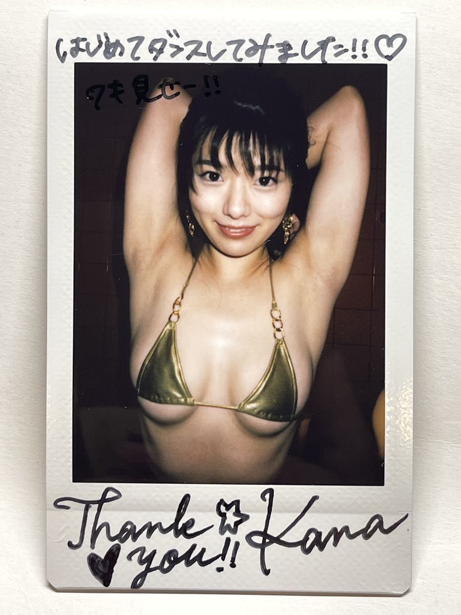 山田かな　サイン入りチェキ 山田かな「密着恋愛」直筆サイン入りDVD撮影現場チェキ(写真)｜売買