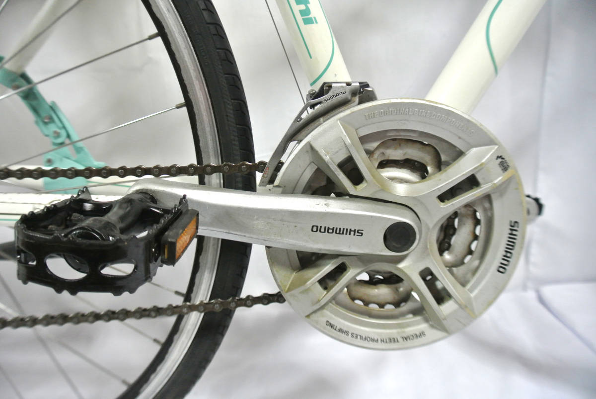 4-053 ☆ 【Bianchi】※ CIELO sport 軽快MTB 24段 28インチ 白色 