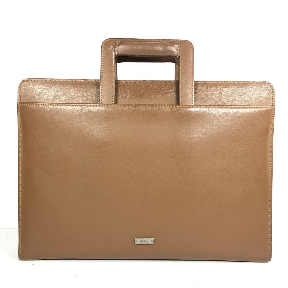 フェラガモ】本物 Ferragamo ビジネスバッグ ロゴ金具 茶色系 ブリーフ 