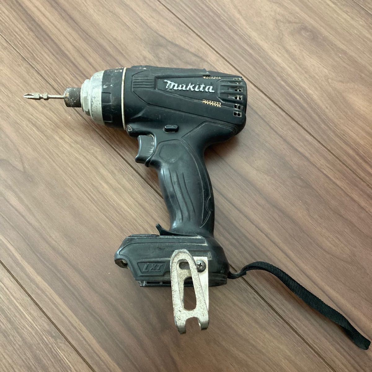 マキタ インパクトドライバー TD172D makita 充電式 ジャンク Makita 