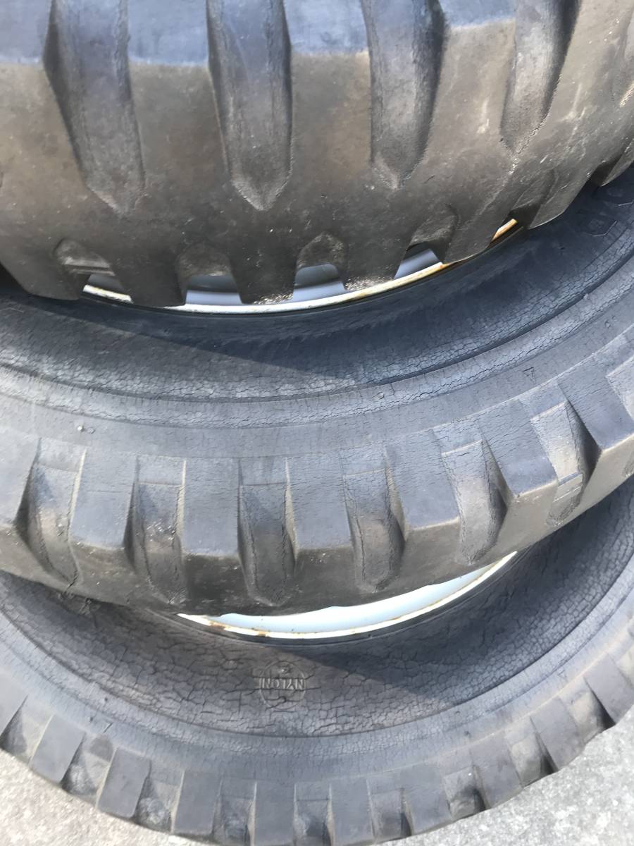 ジムニーsj30純正スチールホイール4.5J×16 PCD139.7 5穴 ダンロップ