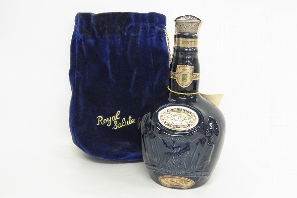ウイスキー  SALUTE( BLENDED SCOTCH WHISKY) Salute Royal 0 Year Old Scotch Whisky The - Blend Signature