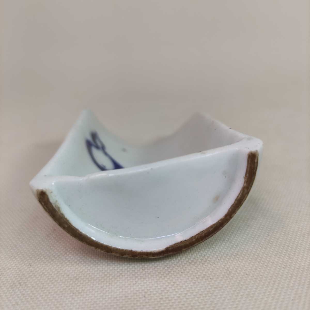 r245 茶合　瓢箪　染付　江戸 古伊万里 伊万里　古美術　骨董品　希少　大作　細書　字　漢詩　 古伊万里 魚形 美術品・アンティーク・コレクション 茶道具 古美術・古道具・古伊万里染付皿・松と鷹図・江戸後期 松図