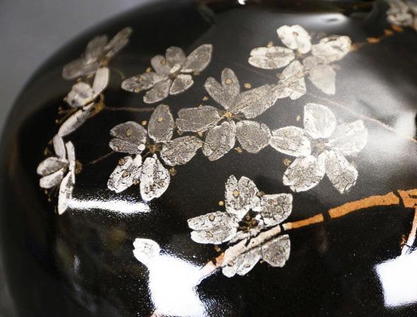 真作】【WISH】吉川水城「黒釉 枝垂桜文 扁壷」益子焼 共箱 高さ29.5cm
