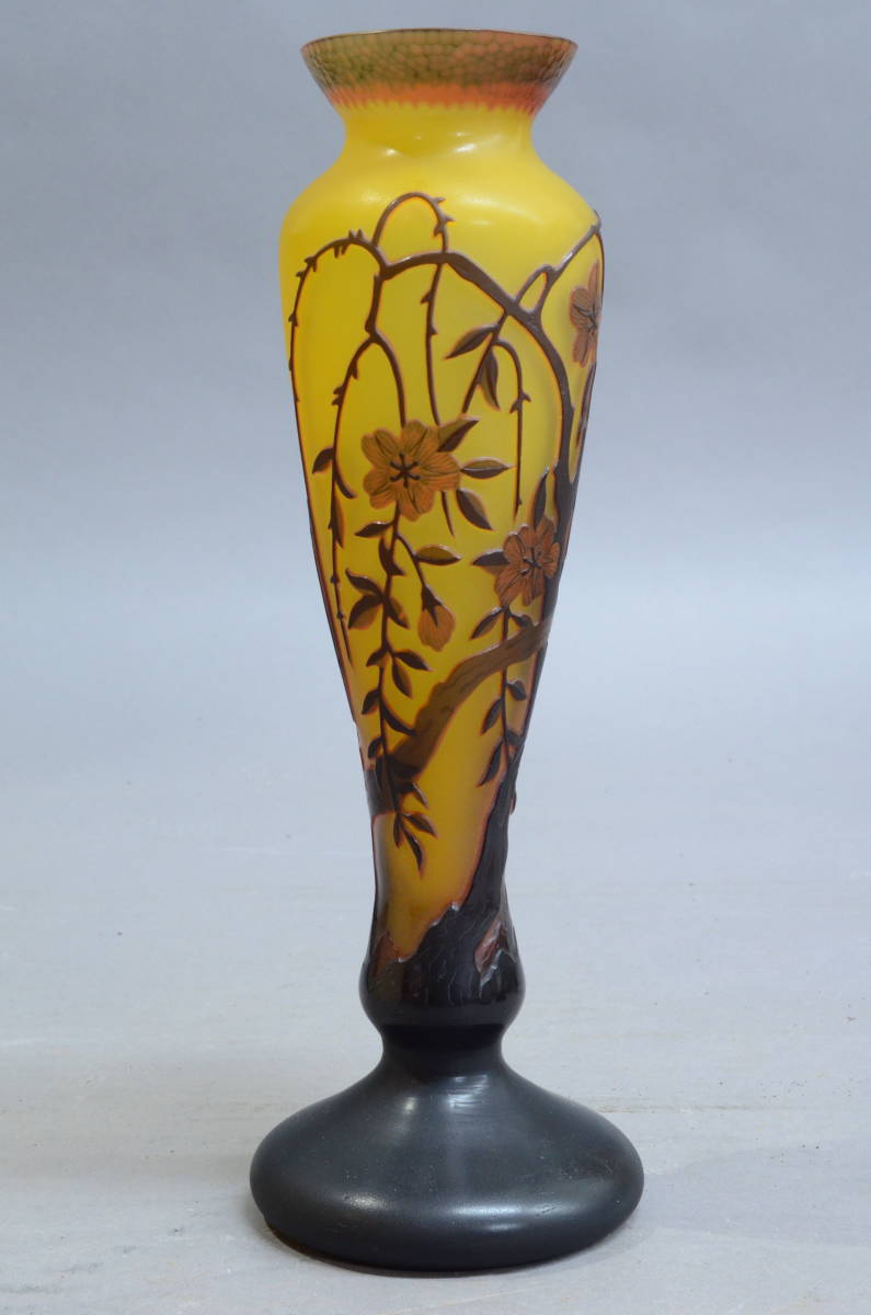 亀井治美 亀井治美 幻彩琳 桜花文台付花瓶 共箱 カメイ ガラス