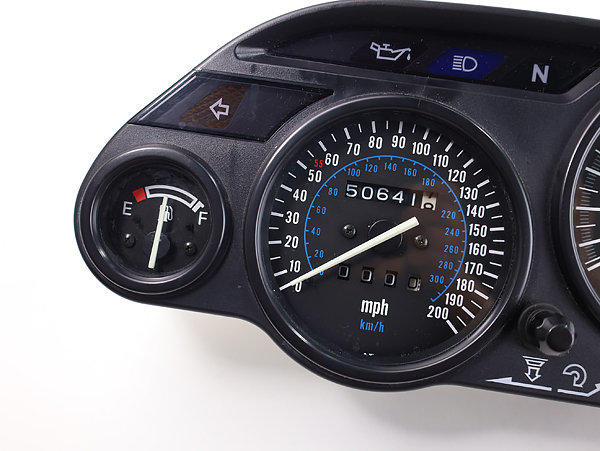限定セール，豊富な ZX-11 D型 純正メーターAssy！E118KA ZX11