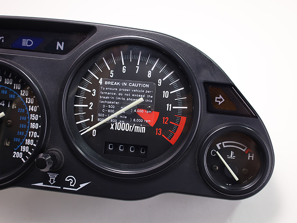 限定セール，豊富な ZX-11 D型 純正メーターAssy！E118KA ZX11