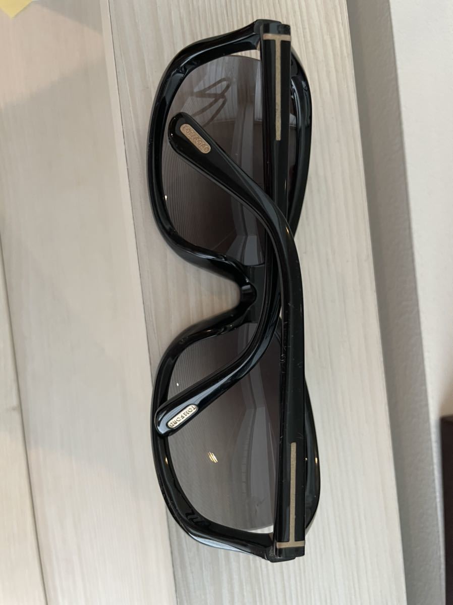 TOM FORD サングラス TF1274-D 49サイズ 63A（ブラックホーン 【定価4.6万】TOM FORD トムフォード サングラス