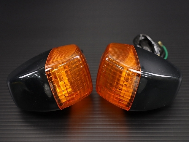 NSR250R mc28 純正　フロント ウィンカー 激安！NSR250R オートバイ SP純正フロントウインカーSet！MC28 純正