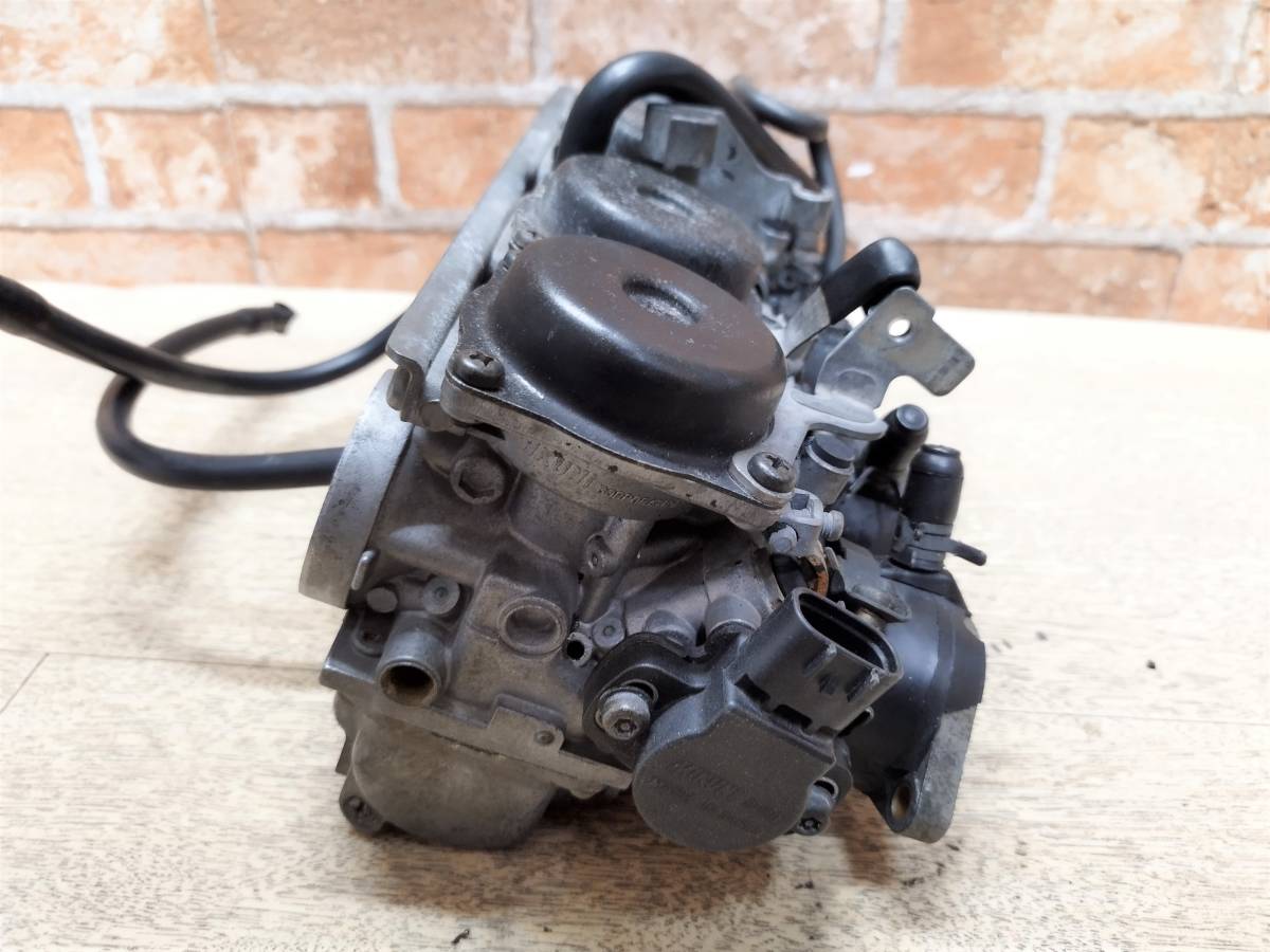 ☆ ヤマハ 純正 新品 XJR400 XJR400R RH02J 後期用 インシュレーター 