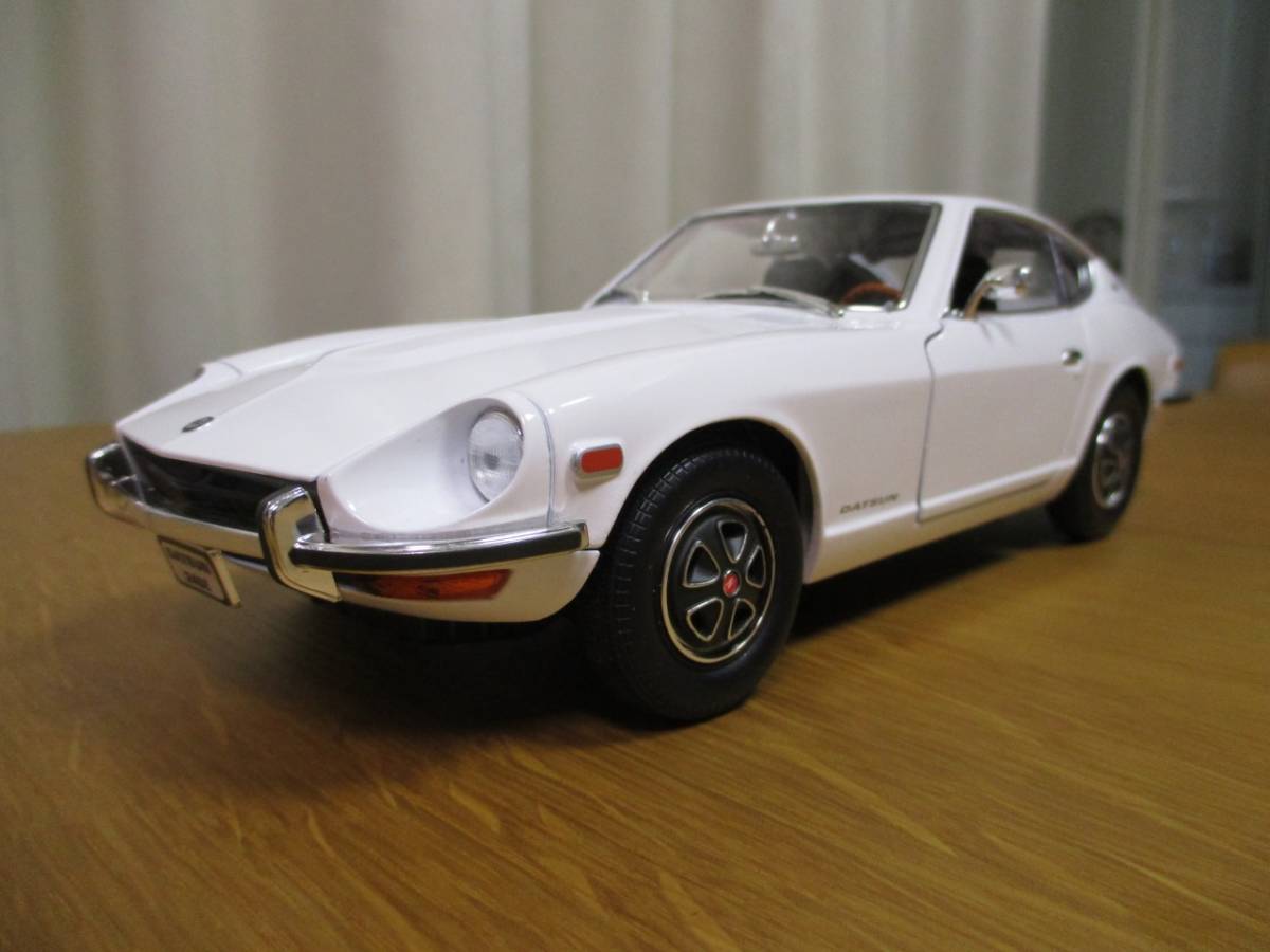  品 1/18 Road Signature 1970 DATSUN 240Z 箱付 ジャンク(乗用車)｜売買されたオークション情報、yahooの商品情報をアーカイブ公開 - オークファン 乗用車