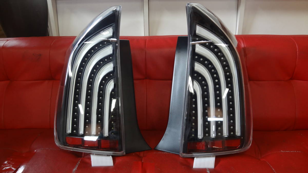 車 ZVW30 プリウス LED ビーム テール ランプ スモーク レッド