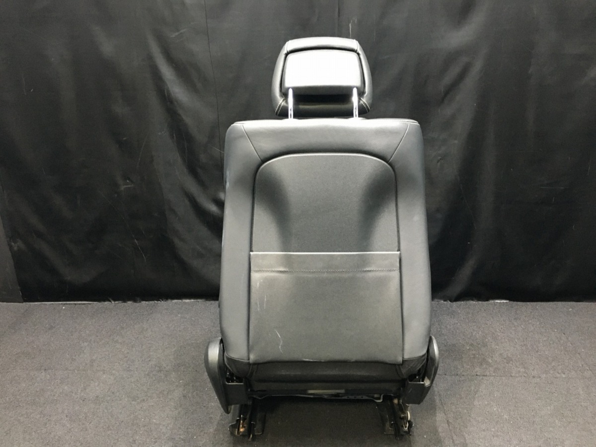63 メルセデス ベンツ W212 E350 フロント 左 シート レールキャッチ付 レザー 収納 黒革 傷汚れ有 212256 AVG AMG S PKG H22年12月 197 黒 W212 メルセデスベンツ メルセデス・ベンツ 2014-2016 525psの新型Eクラス「E63AMG」登場！ Eクラス|高品質なメルセデスベンツ、BMW