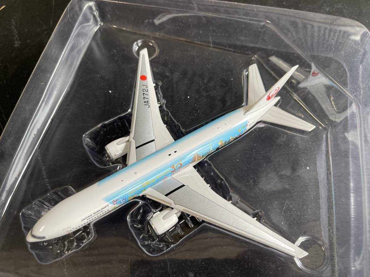 ☆ディズニーリゾート 30周年 飛行機 BOEING 777-200 1/400☆ 4-4-27