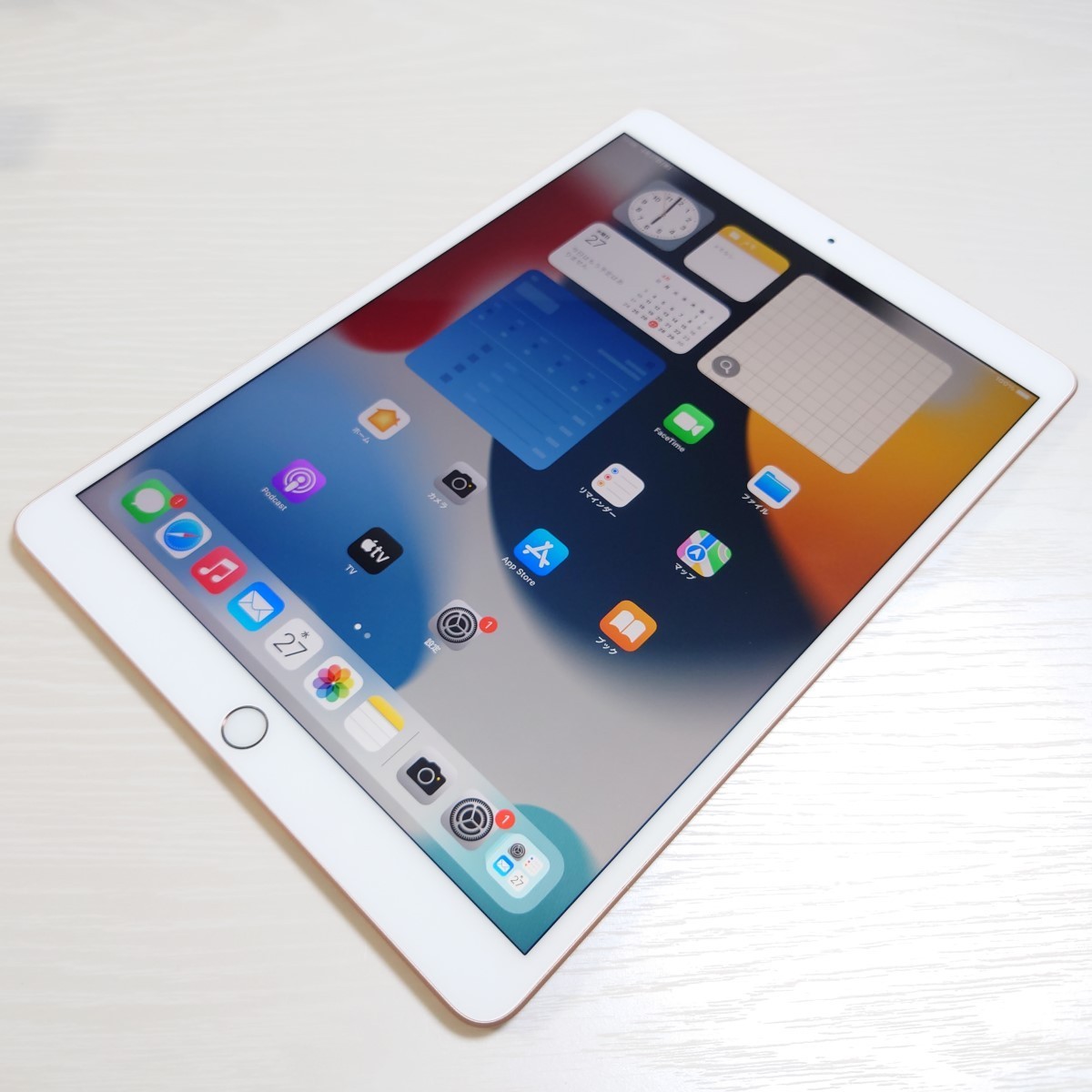 ★【19478WM】 完動品 docomo MV0F2J/A iPad Air (第3世代) ゴールド 64GB Wi-Fi+Cellular SIMロック解除済