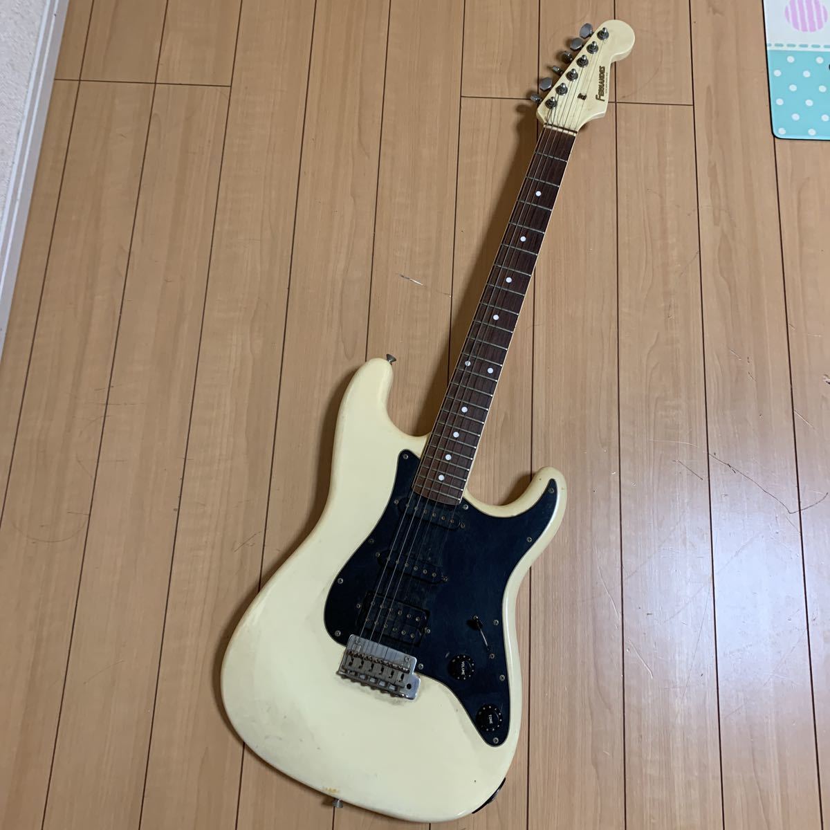 フェルナンデス THE FUNCTION エレキギター ゴールドパーツ 動作OK FERNANDES ギター フェルナンデス THE FUNCTION エレキギター ゴールド