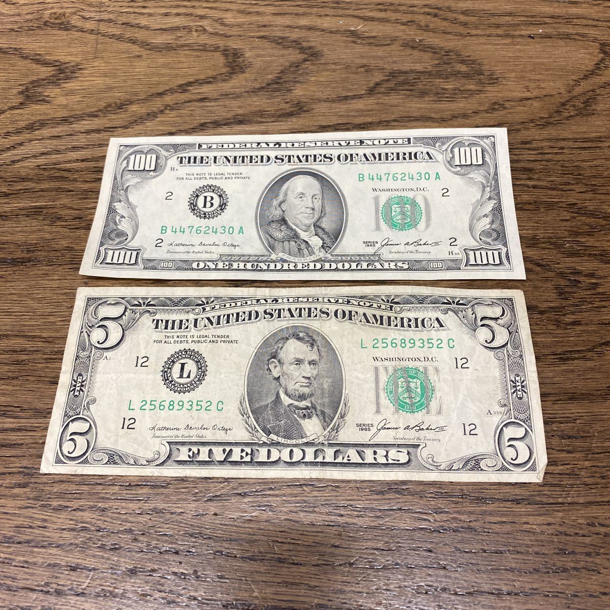 ドル/アメリカ/105ドル分/紙幣【保管品】 アメリカ ドル紙幣 現行紙幣・旧紙幣☆アメリカドル・US＄46☆20ドル1枚・5ドル ◇H-72112  ドル紙幣314ドル分 お父さんのカナダの1ドルと2ドルの紙幣のコレクションって、何か価値
