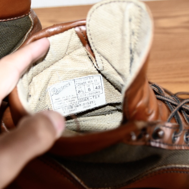 8.5EE 白タグ】26.5cm 美品 Danner ダナーライト2 セダーレインボー 
