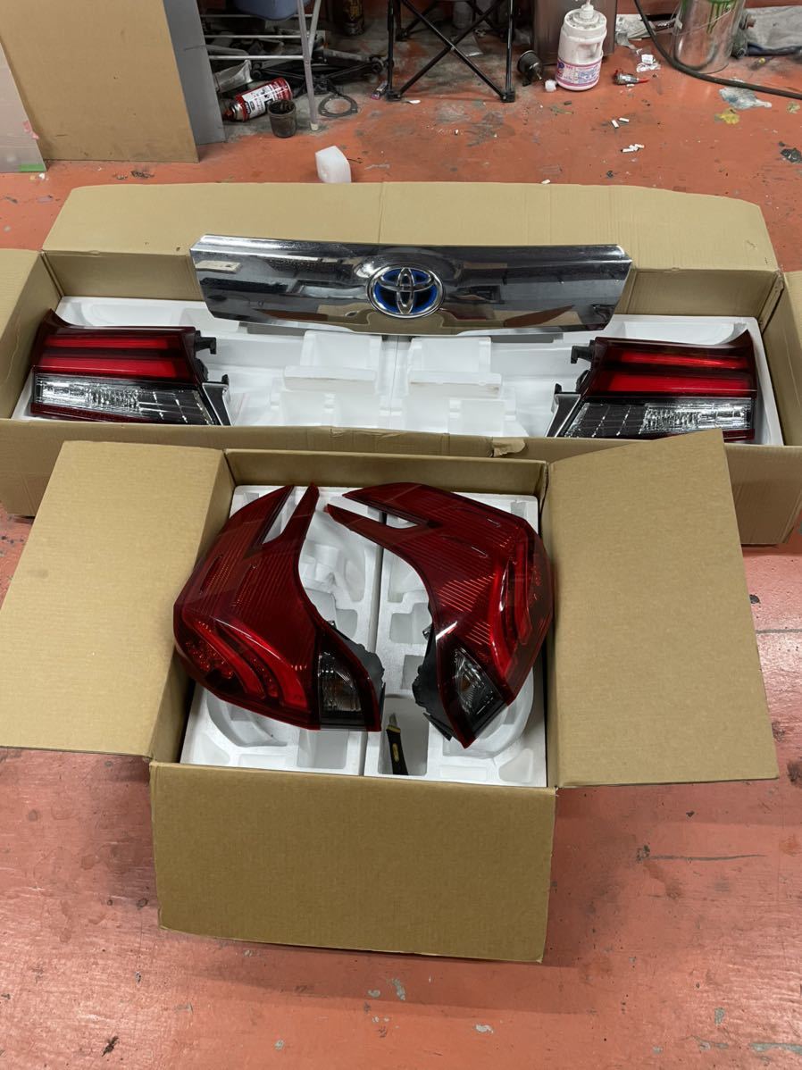 100%新品，定番 30 アルファード 前期 テールランプ テールライト