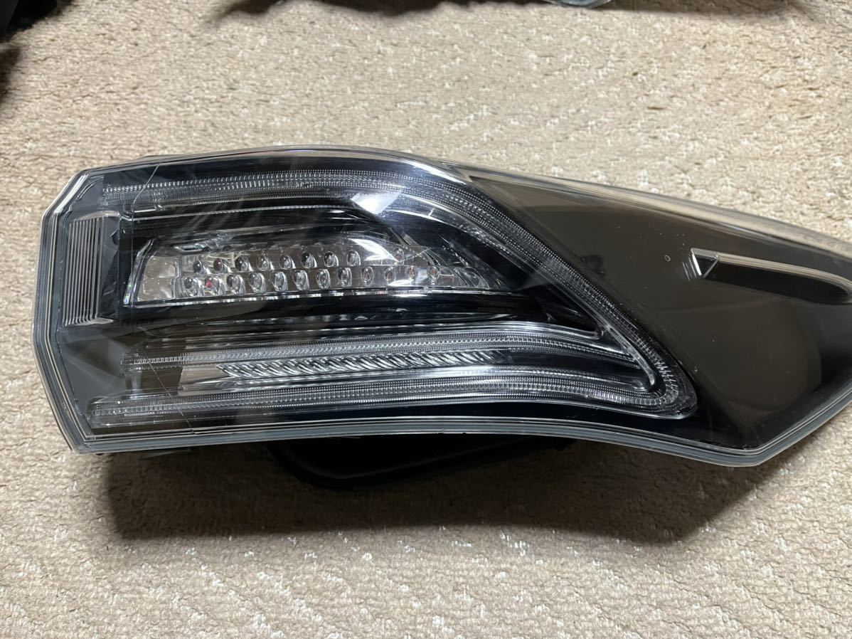 60ハリアー前期左右テールランプ純正加工品 中古品(テールライト 
