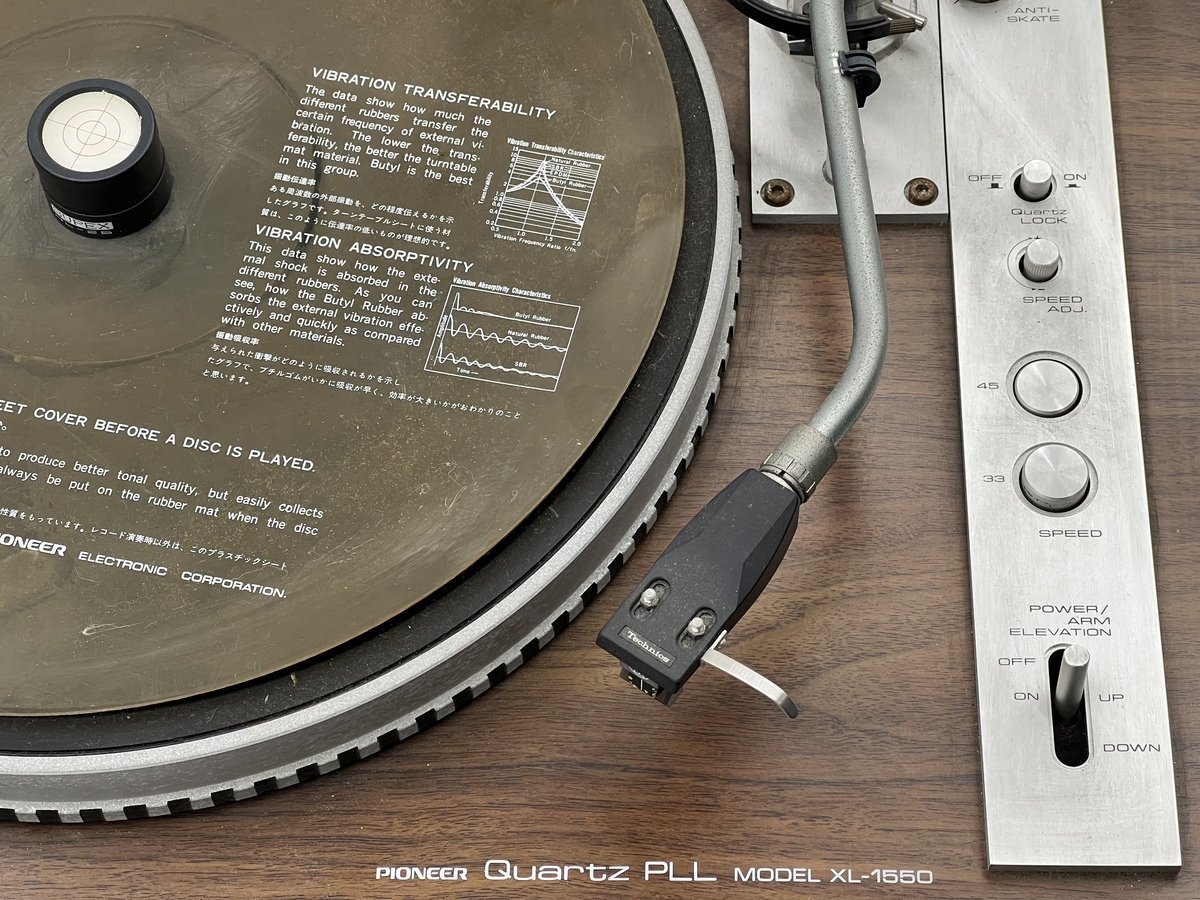 大人気,お得 Pioneer Quartz PLL XL-1550 レコードプレイヤー パイオニア クォーツPLL方式 レトロ コレクション ターンテーブル 本体 オーディオ機器