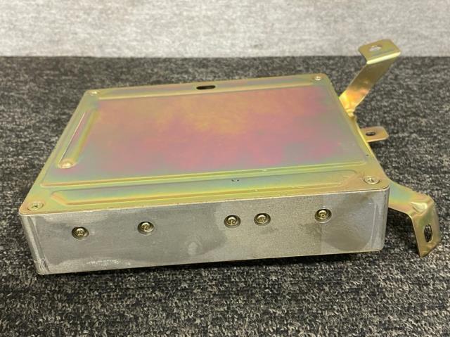 グロリアワゴン E-WY30 純正 エンジンコンピューター VG20E AT グロリアワゴン E-WY30 純正 エンジンコンピューター VG20E AT