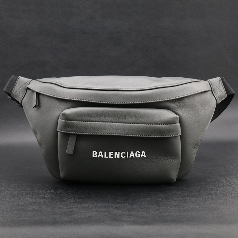 【美品】 BALENCIAGA バレンシアガ ボディバッグ エブリデイ ウエストバッグ ベルトバッグ ソフトカーフスキン ロゴ ブラック 黒 【1スタ】 BALENCIAGAバレンシアガ『エブリデイ クロスボディバッグ』638414