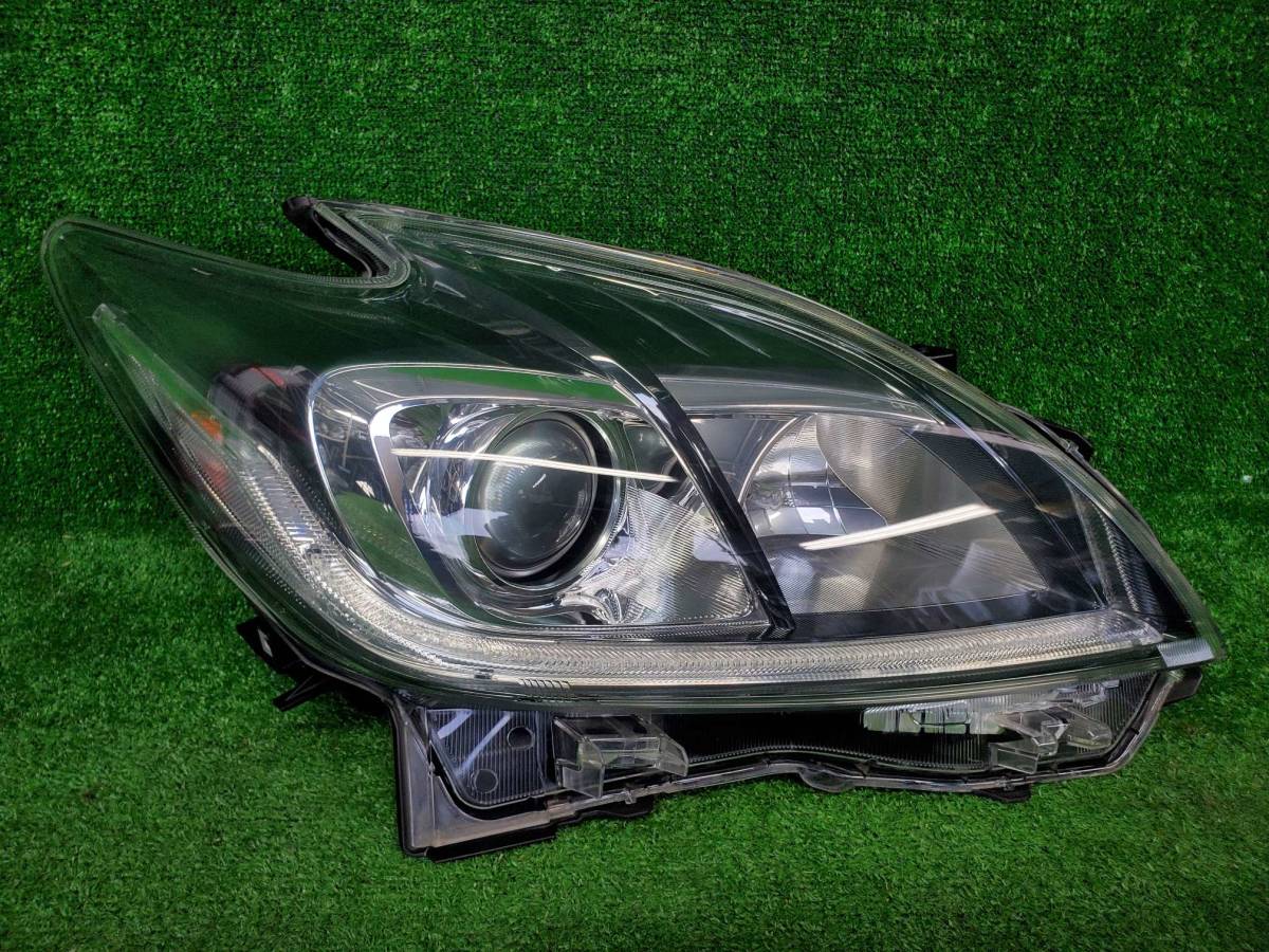 美品破損なし ZVW30プリウス後期　右HIDヘッドライトR LEDポジション　KOITO47-52 プリウス HID ZVW30 ヘッドライト右 HIDヘッドライト 公式通販