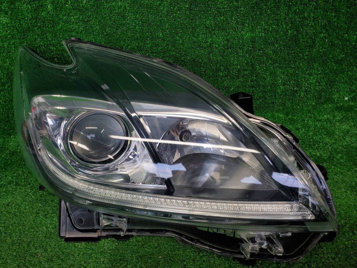 美品破損なし ZVW30プリウス後期　右HIDヘッドライトR LEDポジション　KOITO47-52 プリウス HID ZVW30 ヘッドライト右 HIDヘッドライト 公式通販
