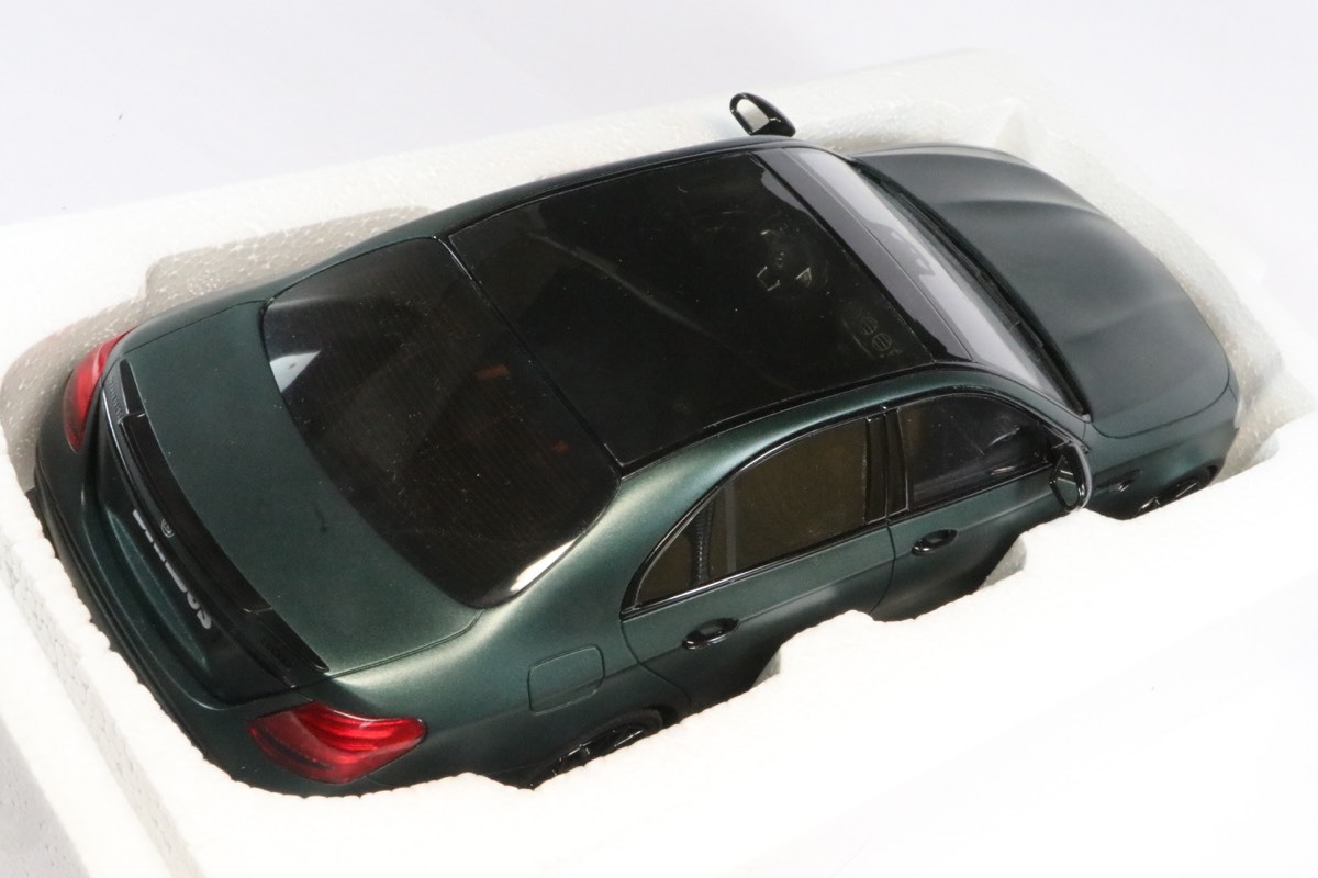 GTS208 GT-SPIRIT 1/18 ブラバス 800 グリーン メルセデスベンツ E 