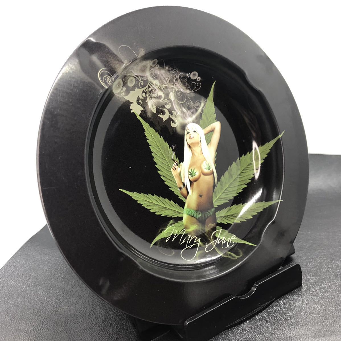 灰皿 セクシー ガール 女の子 葉っぱ 4 モチーフ 煙管 キセル タバコ パイプ ユニーク 可愛い メタル シルバー 灰皿 売買されたオークション情報 Yahooの商品情報をアーカイブ公開 オークファン Aucfan Com