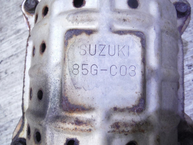 H18年 モコ DBA-MG22S 前期 エキゾーストマニホールド 触媒 キャタライザー [ZNo:04004385] 9394