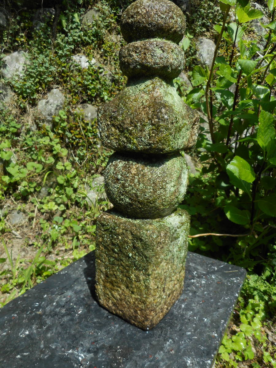 石仏～～、一石五輪塔