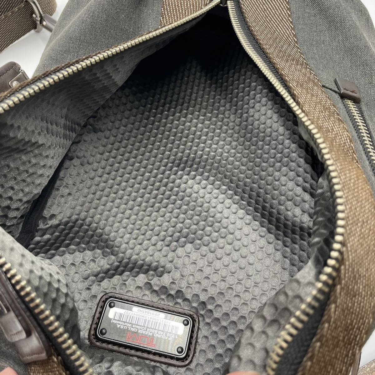 1円【極美品】TUMI トゥミ Higgins ヒギンズ ボディバッグ メンズ 