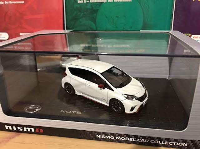 1/43 京商 日産（NISSAN） ノート（NOTE） ニスモ（NISMO） ホワイト