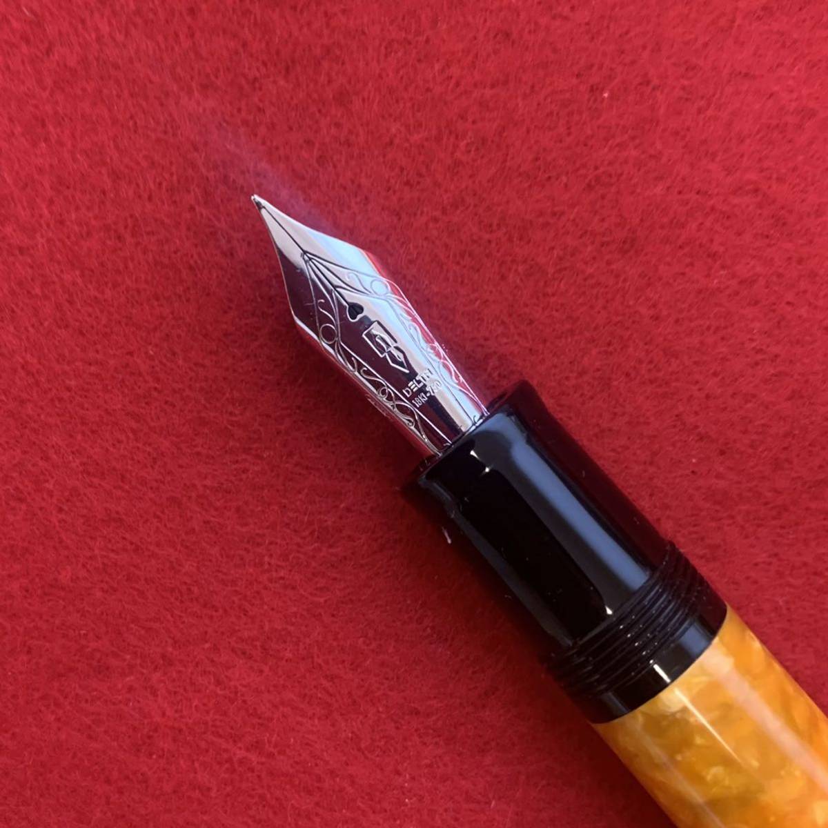 デルタ　万年筆　ドルチェビータミディアム（初期型、18k、M） 中古)DELTA デルタ 万年筆 ドルチェビータ ミディアム M [研磨]（商品