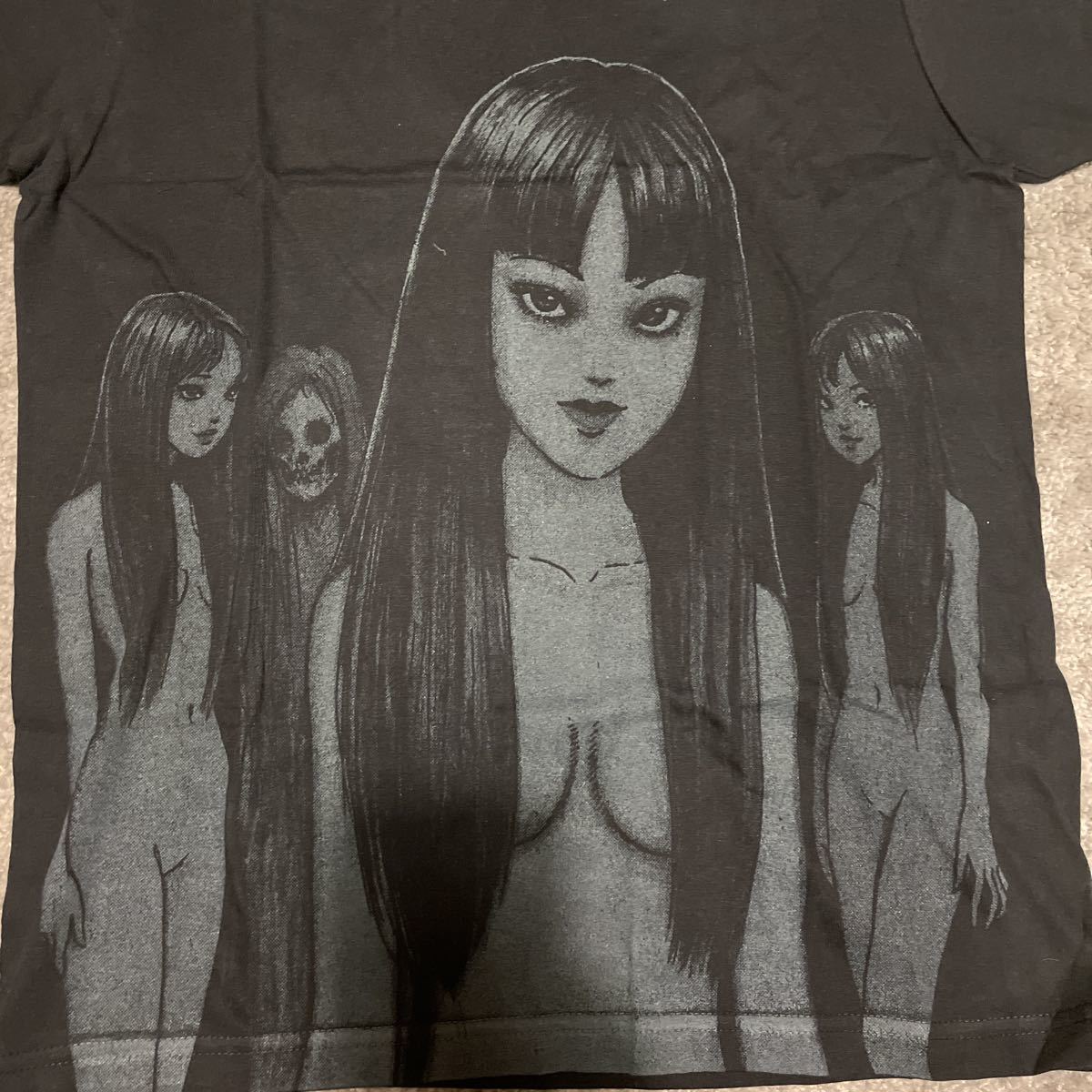 品 富江 伊藤潤二 Tシャツ ブラック Sサイズ その他 売買されたオークション情報 Yahooの商品情報をアーカイブ公開 オークファン Aucfan Com