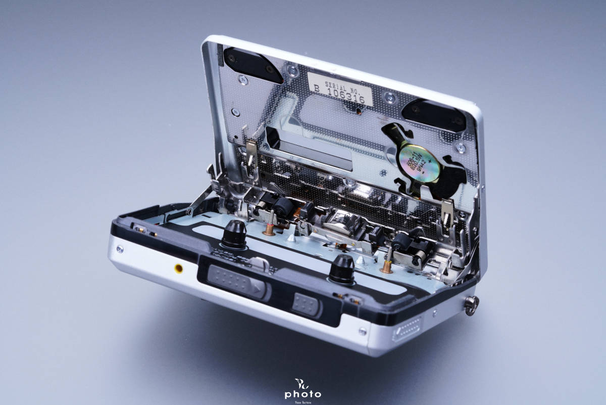 お得，新品】 ☆美品・動作〇☆ SONY ソニー 高性能 メタルボディ