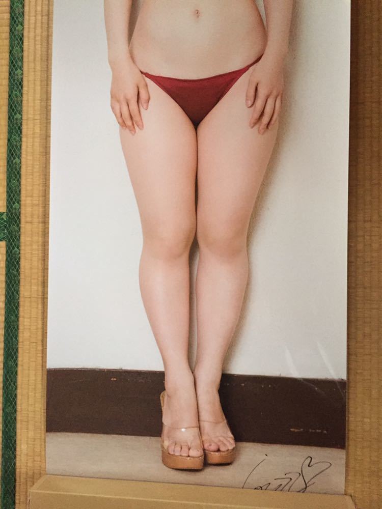 伊織いお 等身大ポスター アサ芸シークレット 新品未開封 赤いビキニ姿