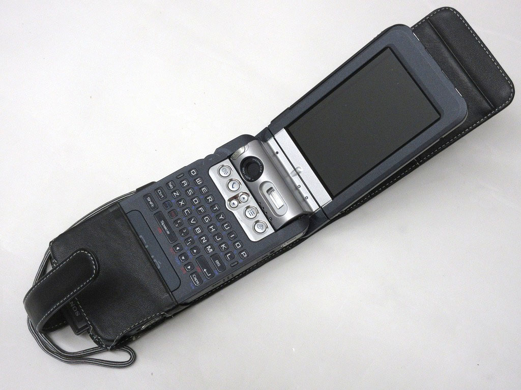 05K142 希少 SONY ソニー CLIE クリエ [PEG-NZ90] ＋ 無線LANカード [PEGA-WL100] 未確認 ジャンク扱い 部品取りなどに 売り切り