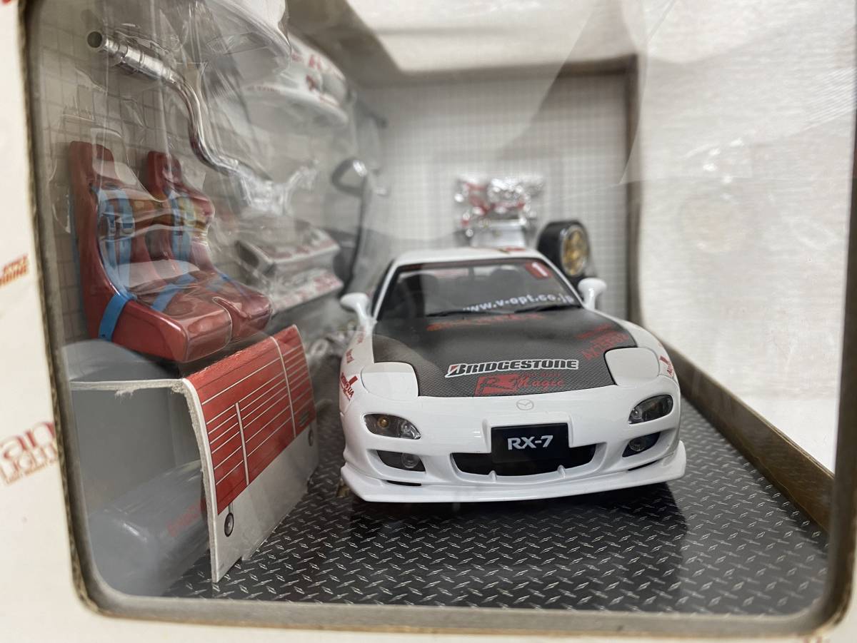 181003-01】 1/24 ホットワークス マツダ RX-7 FD3S 2001 APEX D1
