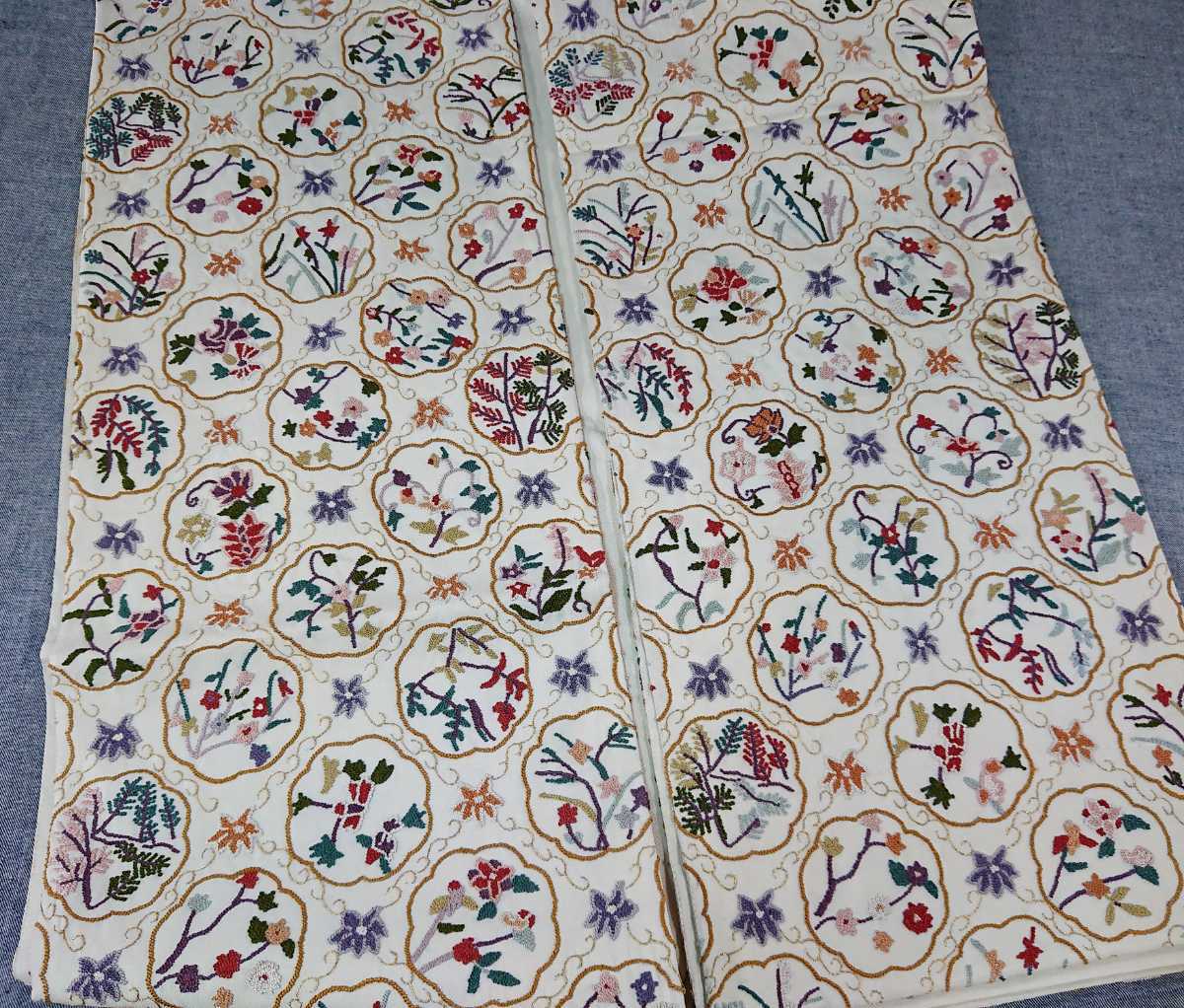 ☆旧家より出品 【⑨ 総相良刺繍 花唐草紋様 六通柄袋帯 約450㎝ 美品 