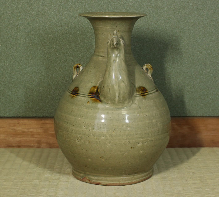 秘蔵品 越州窯飛青磁鶏耳壷 五代十国時代(宋)｜