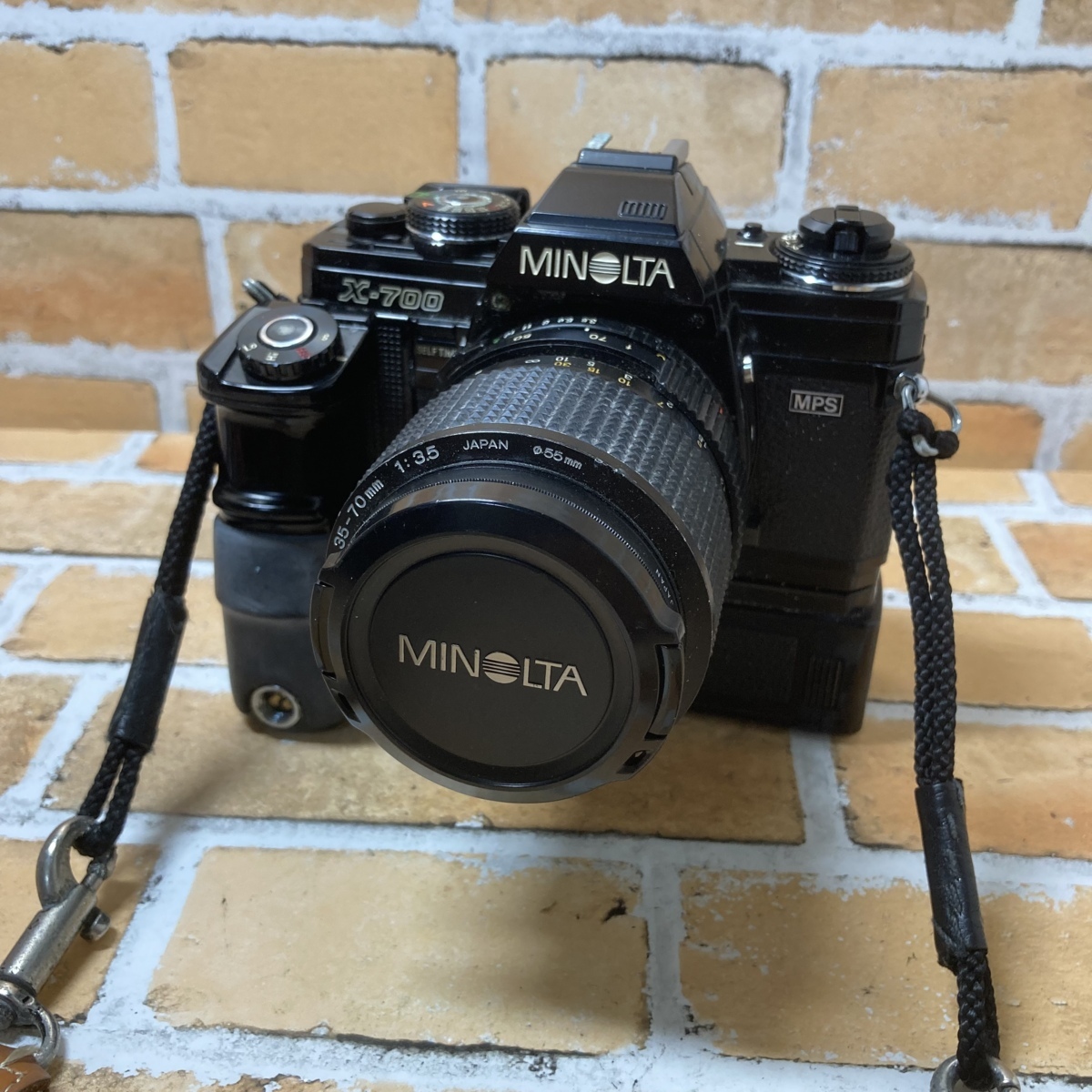 カメラ MINOLTA X-700 一眼レフカメラ SIGMA 35-70mmレンズ付き