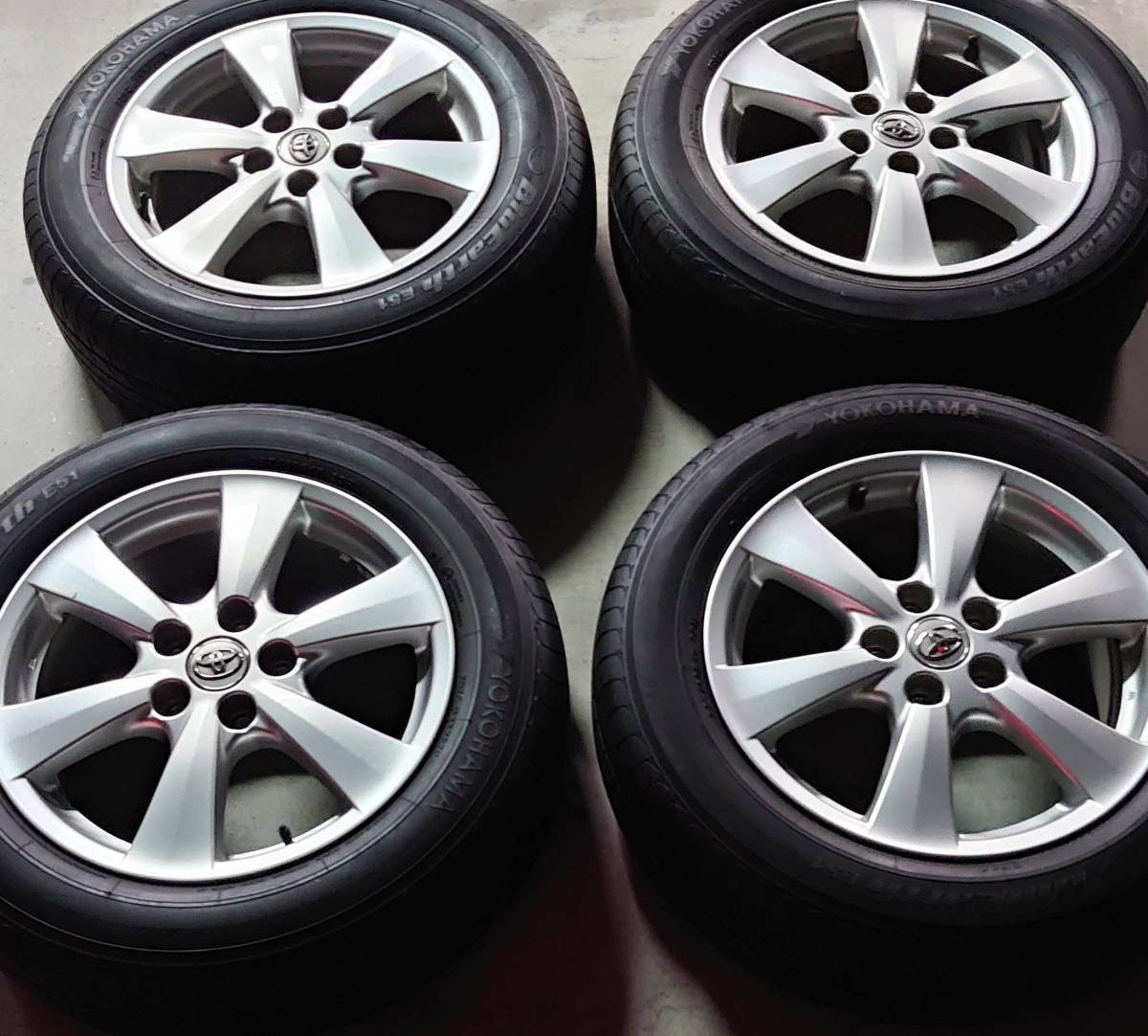 トヨタ 20アルファード純正タイヤホイールセット バリ山 たゆ