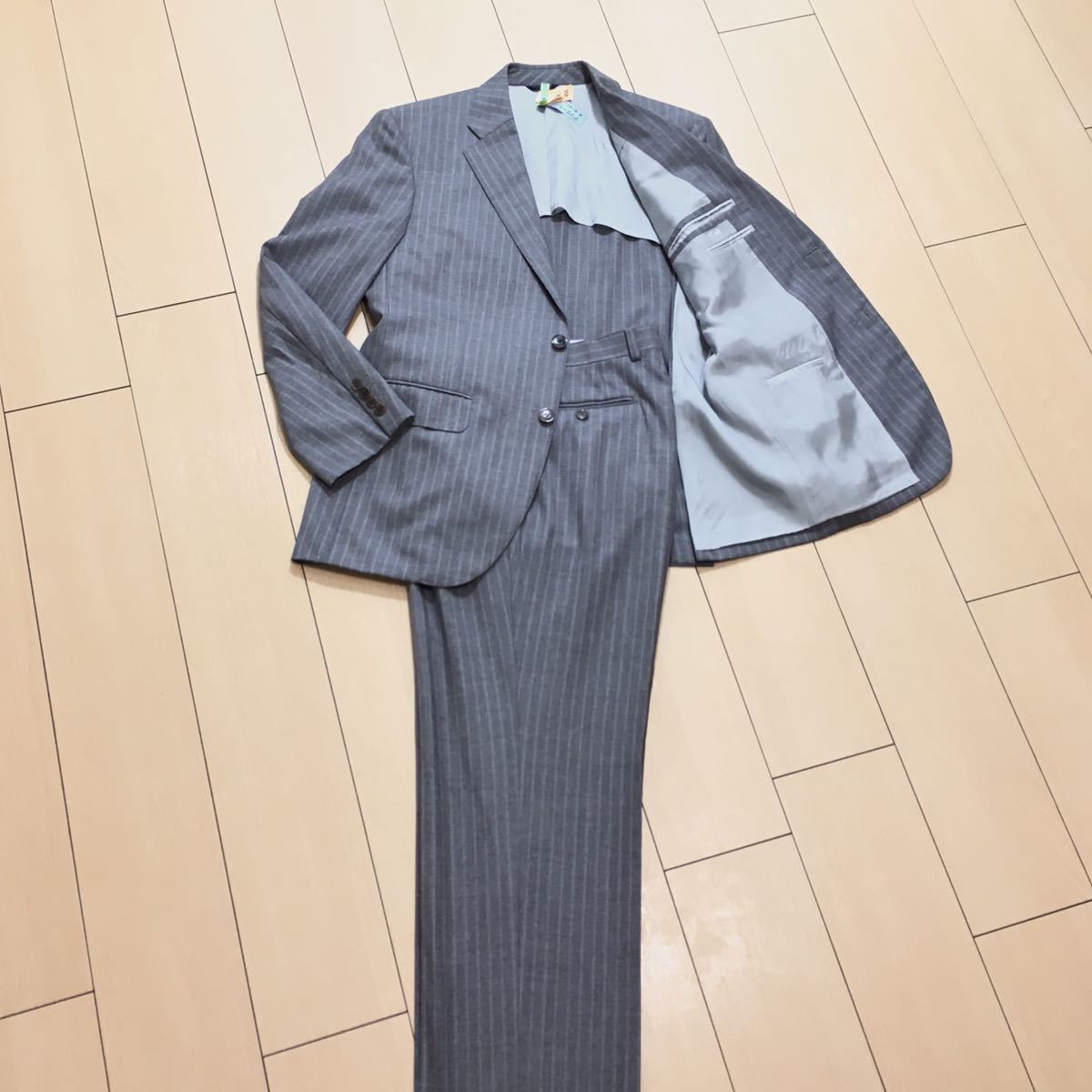  ランバン LANVIN 上質サマーウール 極上の春夏スーツ グレー ストライプ セットアップスーツ ビジネス 灰 背抜き/L位/A461(Lサイズ)｜売買されたオークション情報、yahooの商品情報をアーカイブ Lサイズ